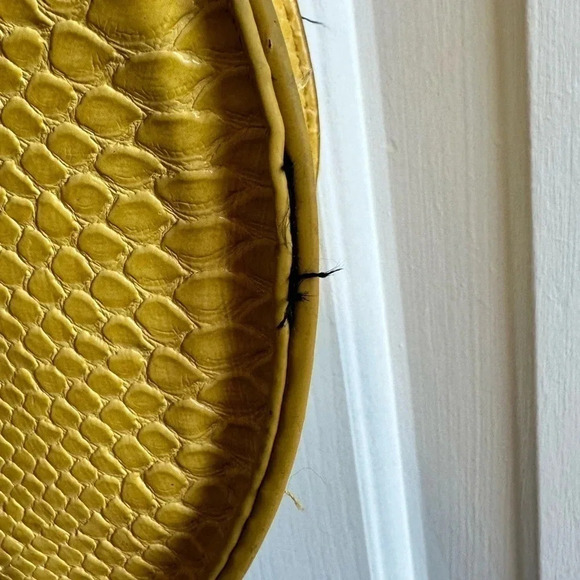 Street Level circle crossbody faux leather Croc tote bag purse. Yellow - Picture 5 of 16